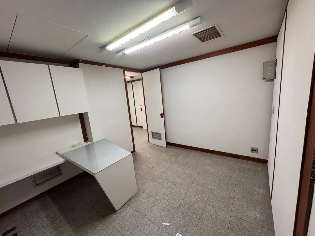 Escritório com 110m2. Lindamente Reformado. Divisão Otimizada do Espaço - Foto 5