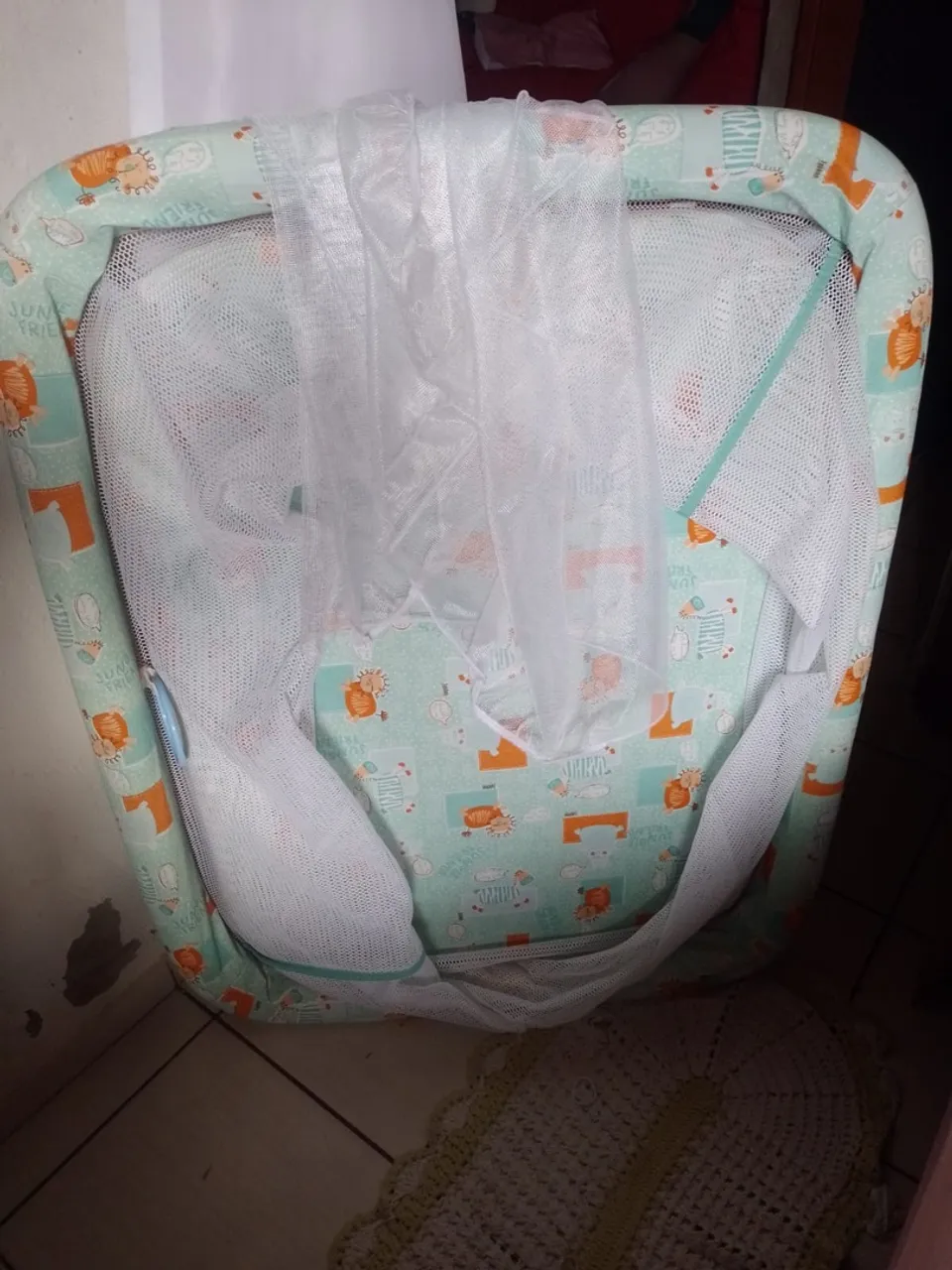 Berço Portátil com Mosquiteiro para Bebê