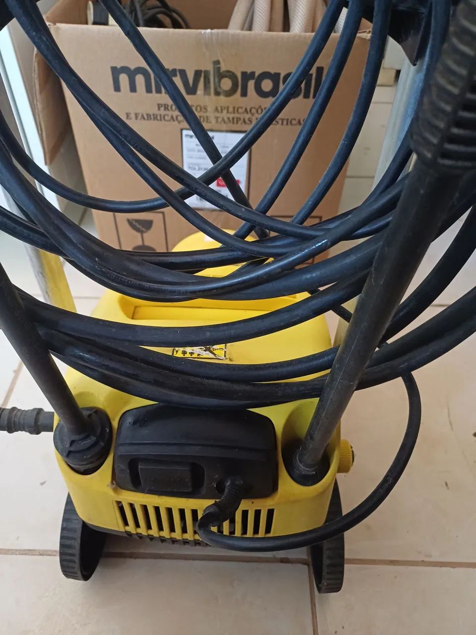 Lavadora de Alta Pressão Karcher K 3.30 - Foto 2