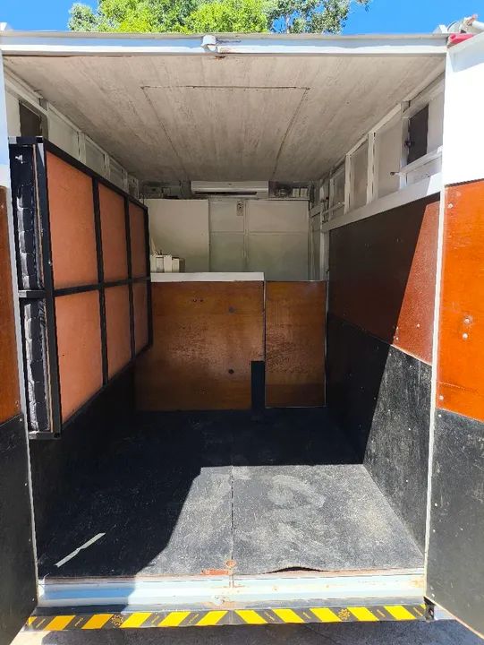 Reboque completo para rodeios - Foto 12