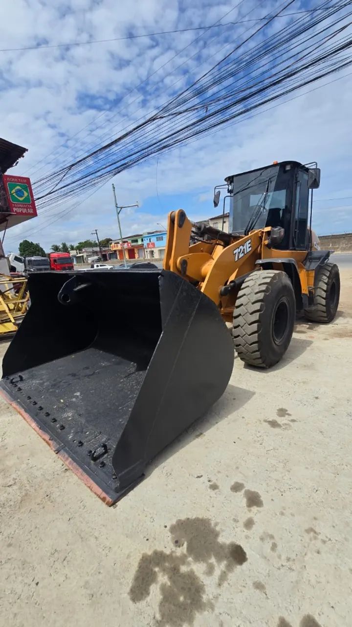 Excelente oportunidade,  vendo , troco ou alugo pá carregadeira de grande porte ! - Foto 4