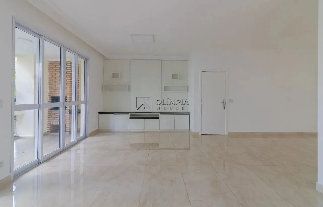 Locação Apartamento 4 Dormitórios - 160 m² Moema