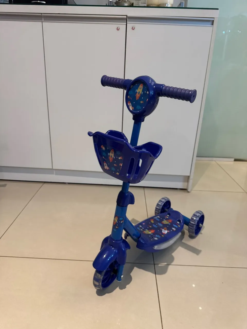 Patinete Infantil com Cestinha