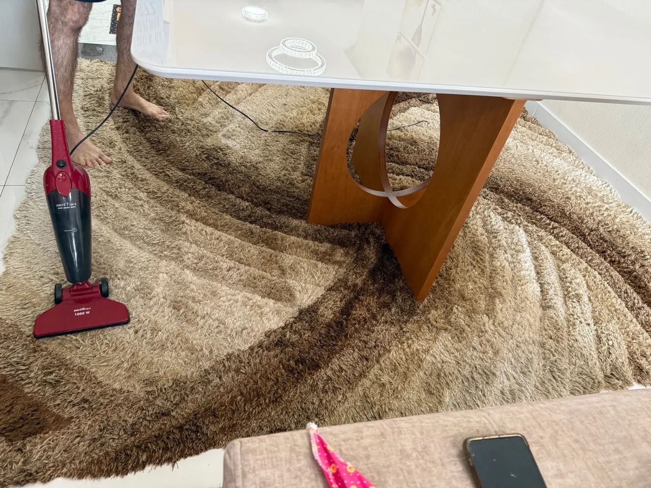 Tapete Peludo Marrom e Bege - Foto 2