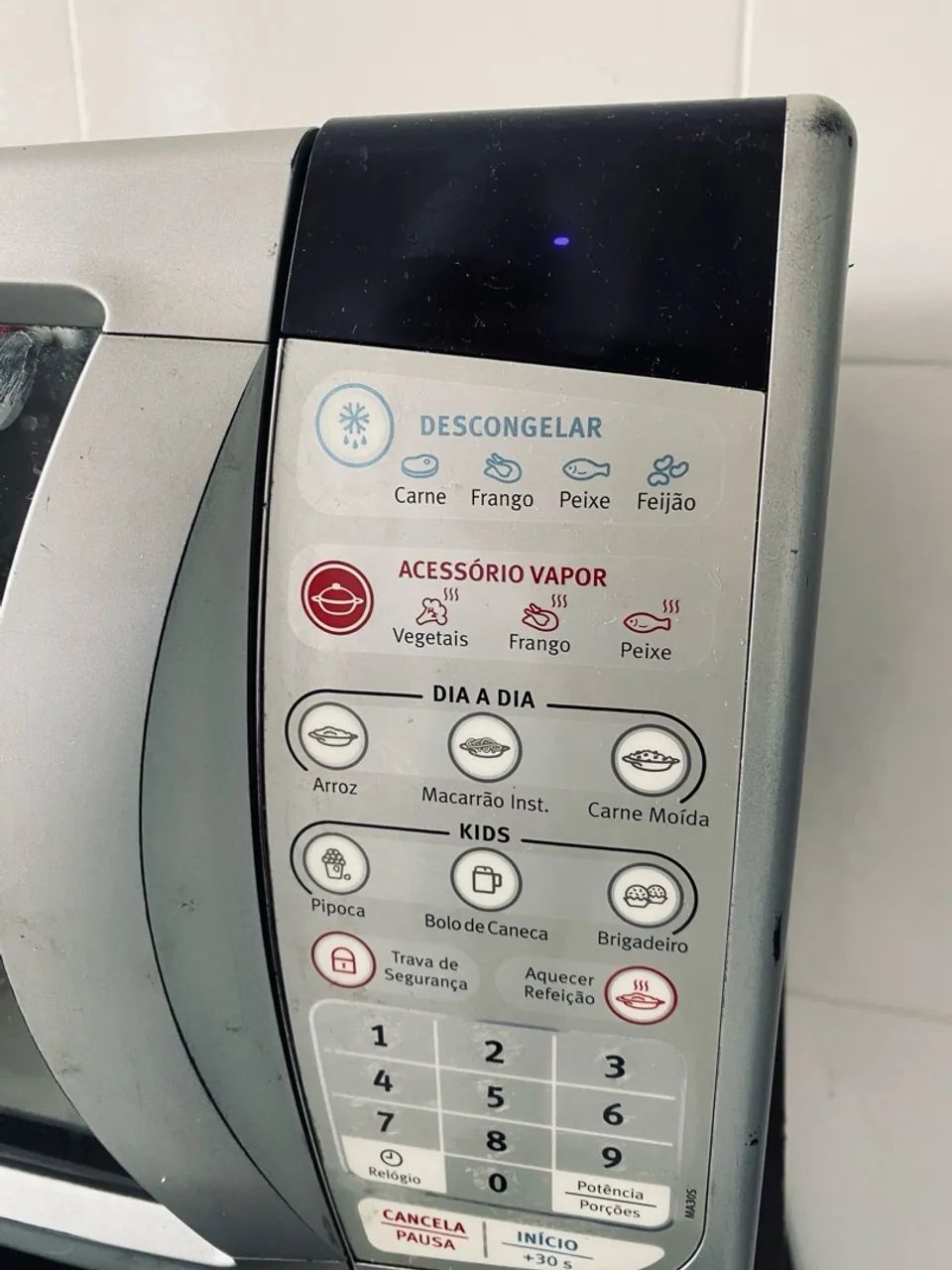 Micro-ondas Electrolux 20l funciona perfeito