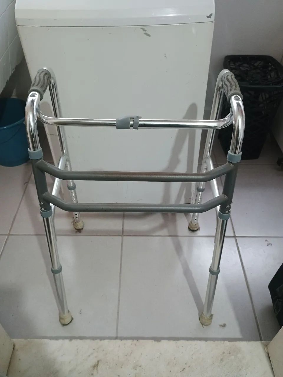 Andador e bengala  - Foto 2