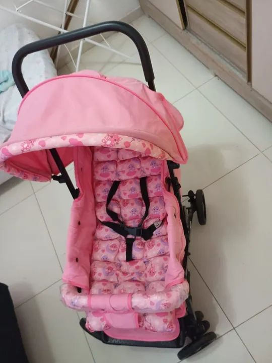 Carrinho de Bebê Rosa