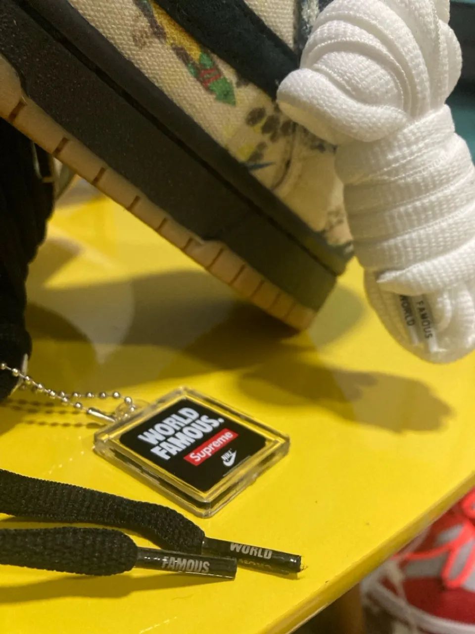 Nike SB Dunk Low Supreme - Foto 5