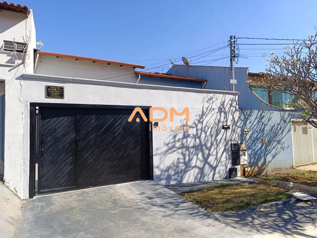 Sobrado para alugar 4 Qtos - 2 Suítes - Jd. América - 425m² - Goiânia
