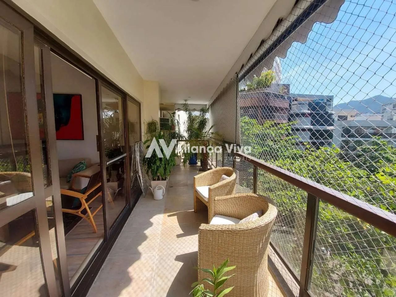 Leblon | Apartamento 4 quartos, sendo 1 suite - Foto 4