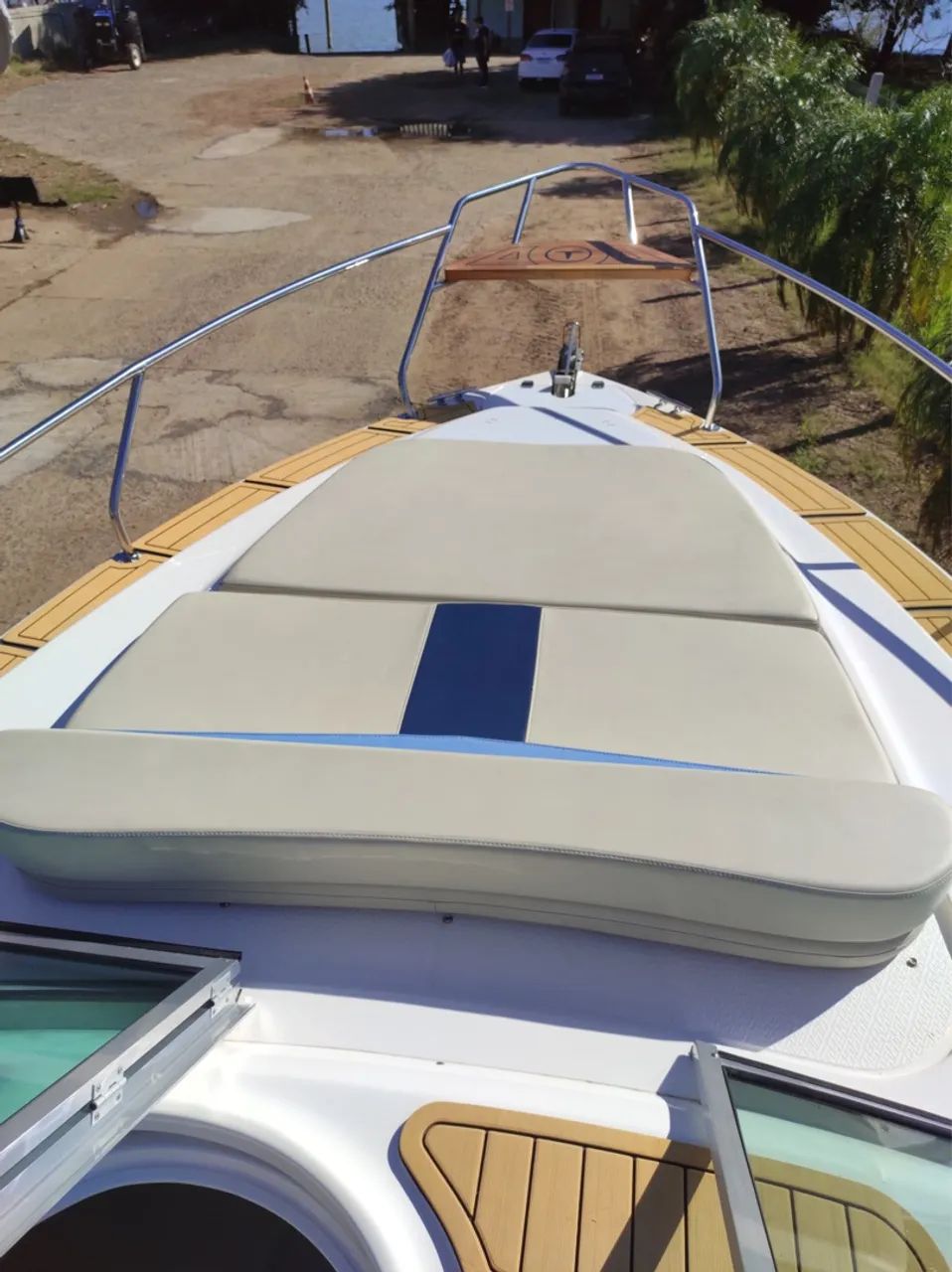 LANCHA TRITON 275 SPORT 2023 banheiro fechado 2 quartos de casal impecável   - Foto 9