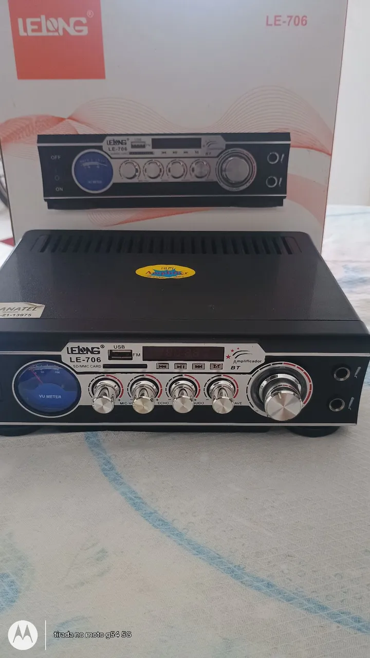 Amplificador LeLong LE-706 com USB, FM, SD/MMC Card e BT