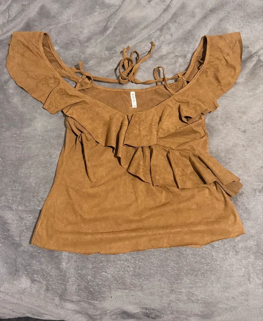 Camiseta marrom alcinha 