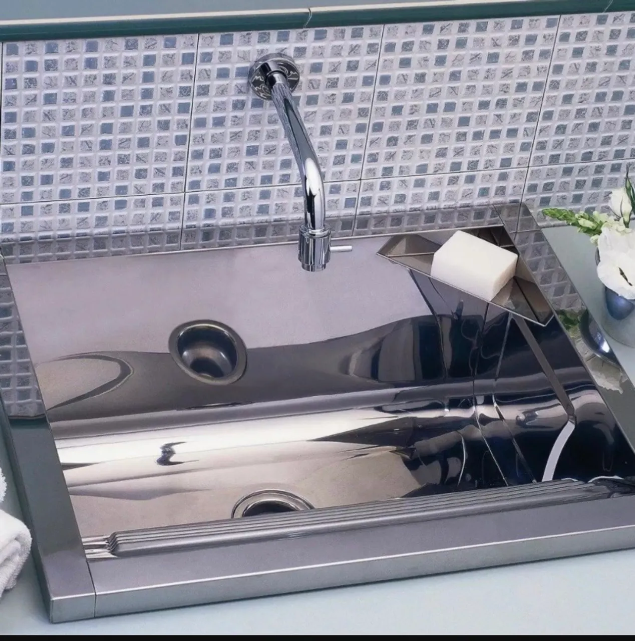 Tanque Inox Reto Sobrepor Docol 63x51,5x26 35 Litros