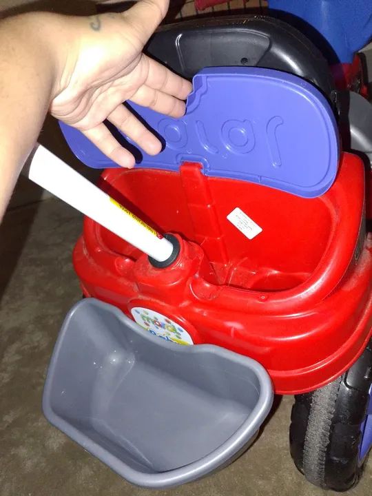 Motoca Infantil - Spiderman - Azul e Vermelho - Foto 6