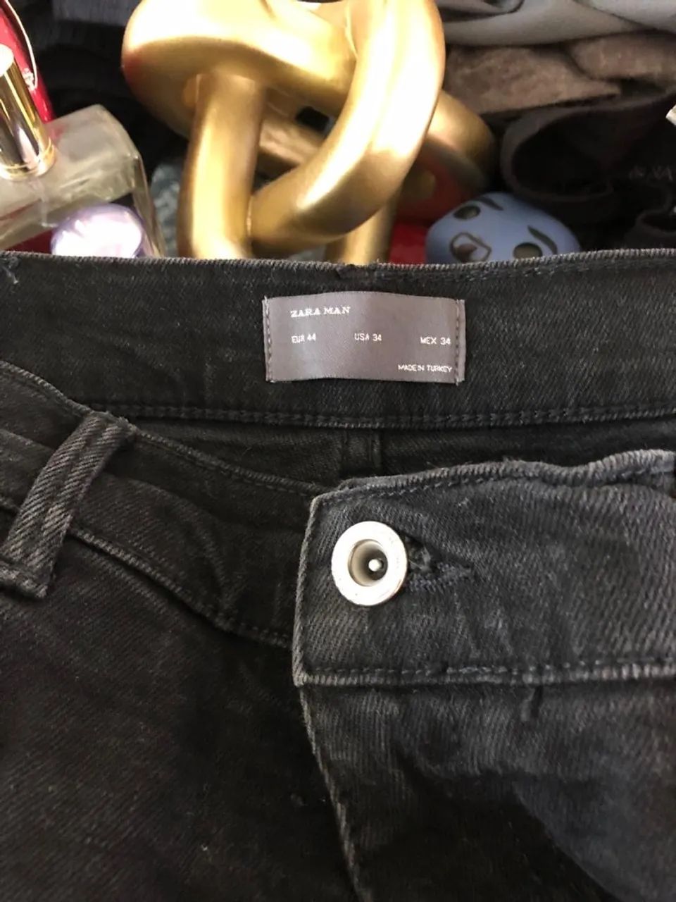 Calça Zara Cargo Jeans Preta com Detalhes Laterais - Foto 4