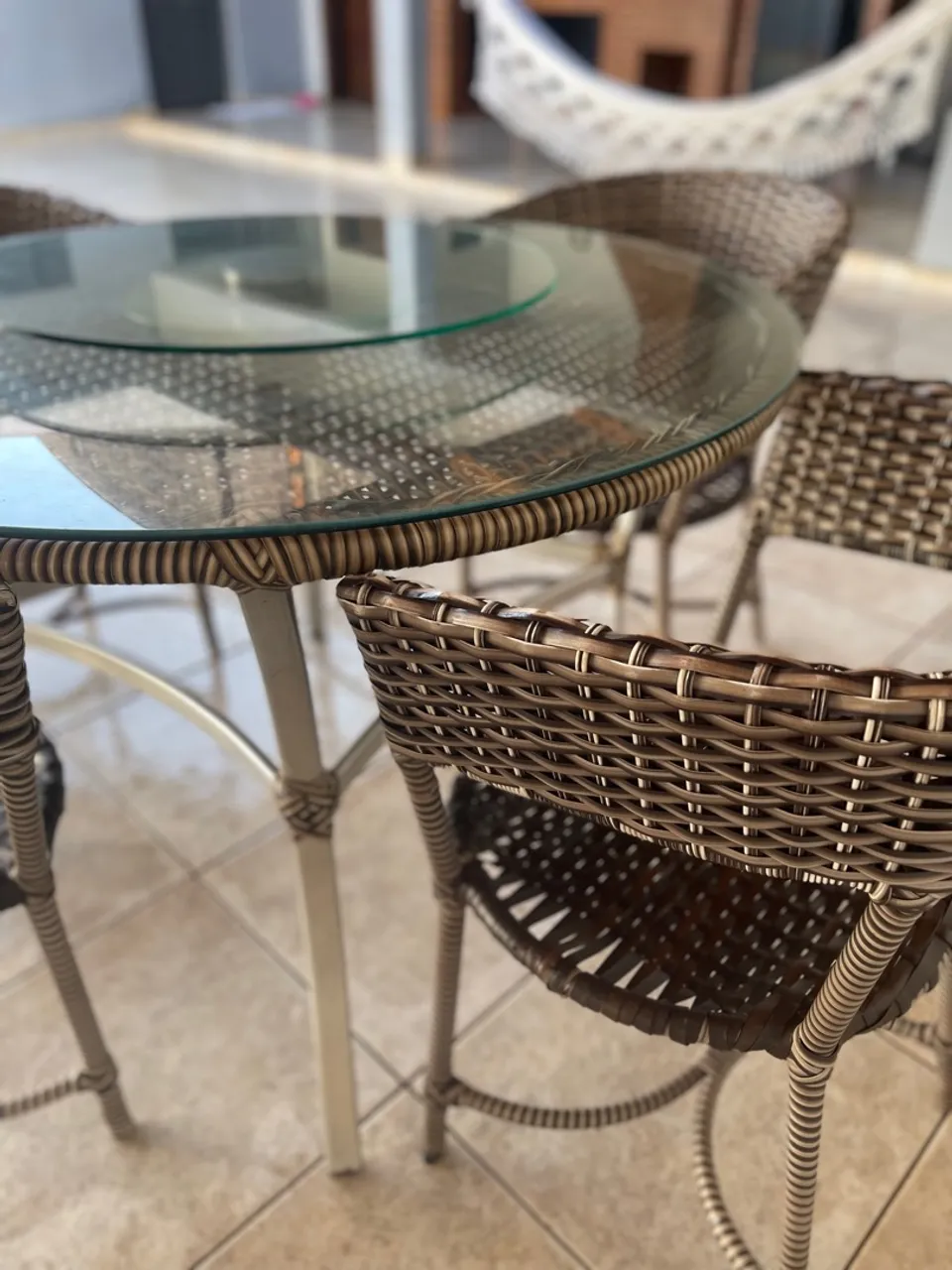 Conjunto Mesa área externa com Cadeiras em Fibra Sintética