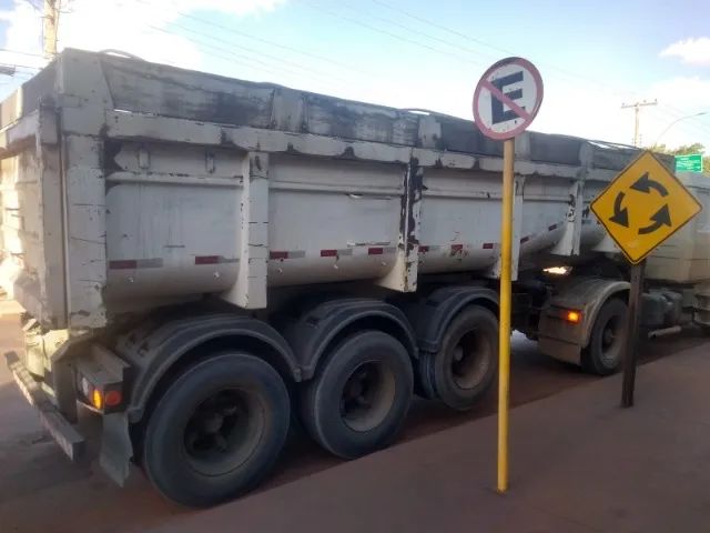 carreta basculante