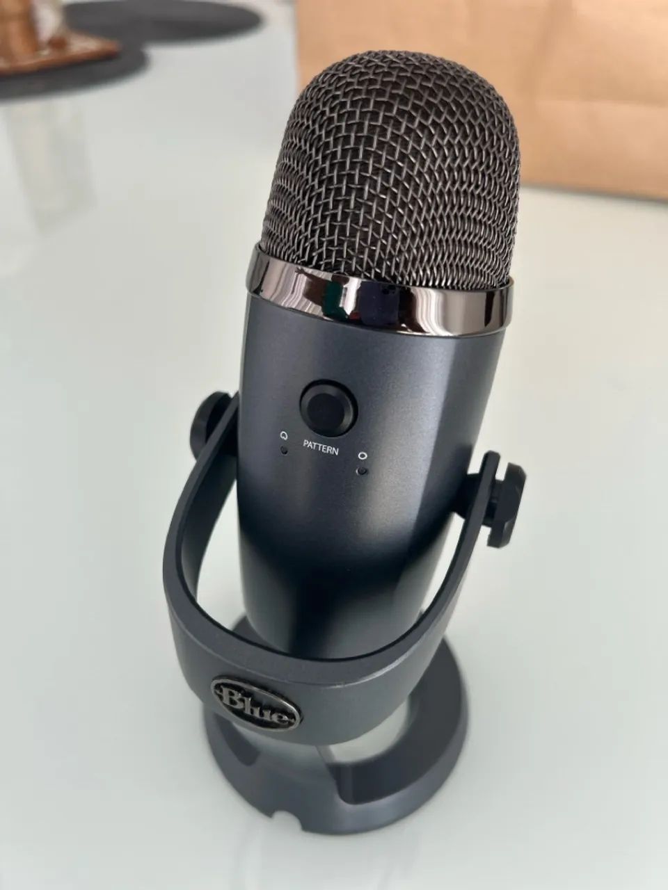 Microfone Blue Yeti USB Condensador  - Foto 4