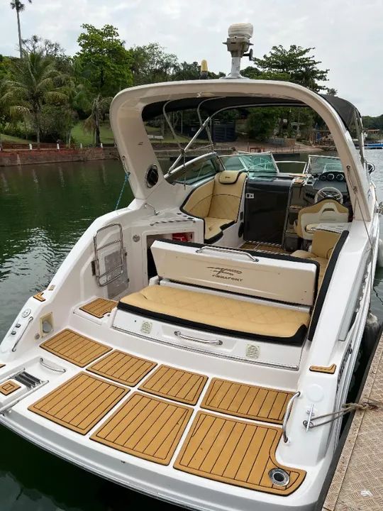 Lancha Focker 265 Cabinada com motor Mercruiser 300 HP - Foto 6