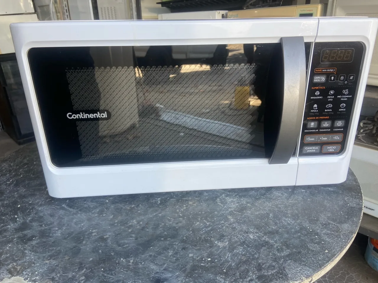 Micro-ondas Continental de 30 litros-ótimo estado