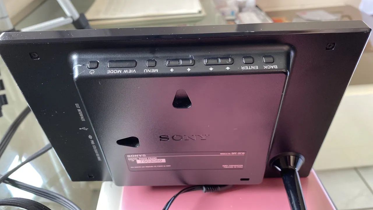 Moldura Digital Para Fotos - 7 polegadas Sony - Foto 2