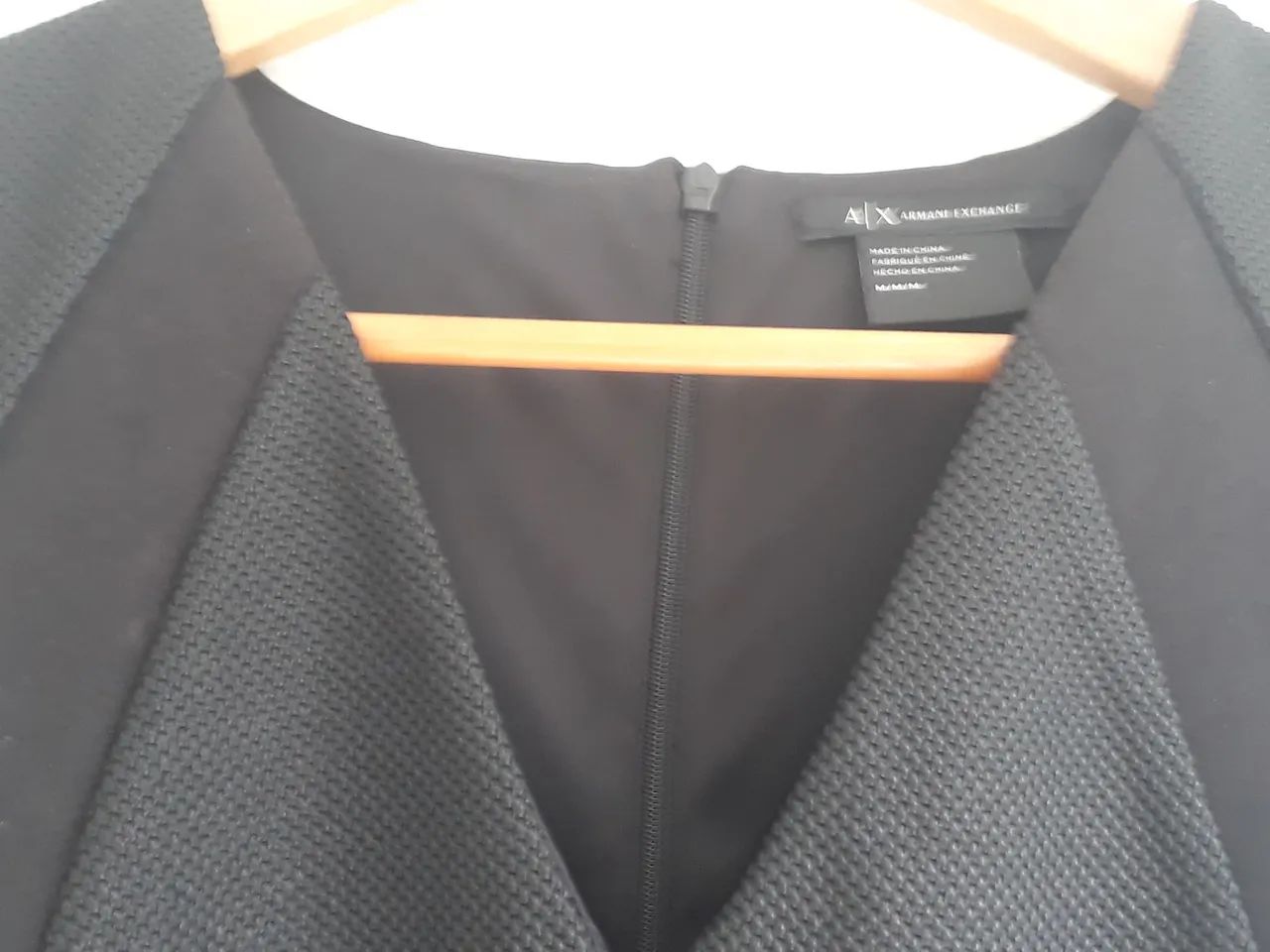 Blusa Armani Exchange M nova forrada zíper e  texturas diferentes - Foto 5