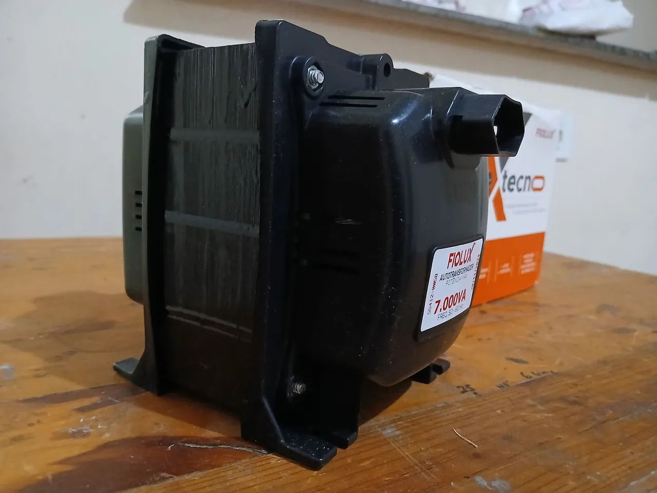 Autotransformador Fioliux 7000VA ENTREGA GRÁTIS EM TODA MANAUS