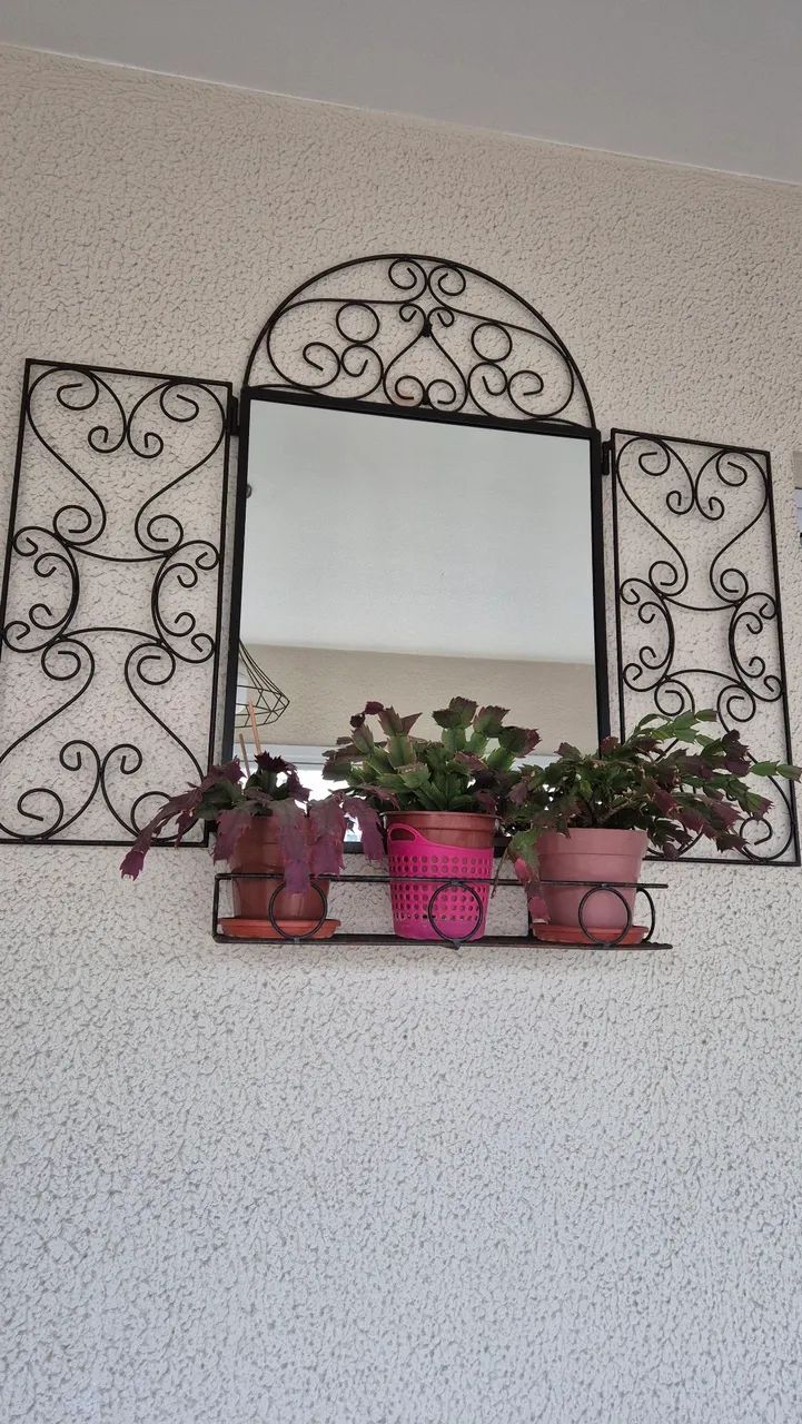 Espelho Decorativo de Ferro com Prateleira - Foto 3