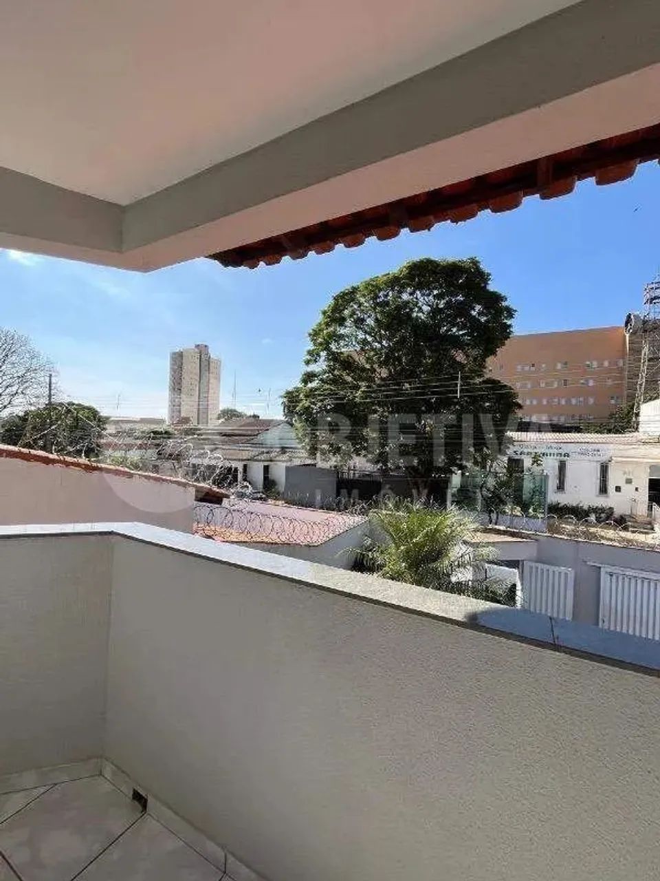 Casa à venda, 4 quartos, 1 suíte, 4 vagas, UMUARAMA - UBERLANDIA/MG - Foto 5