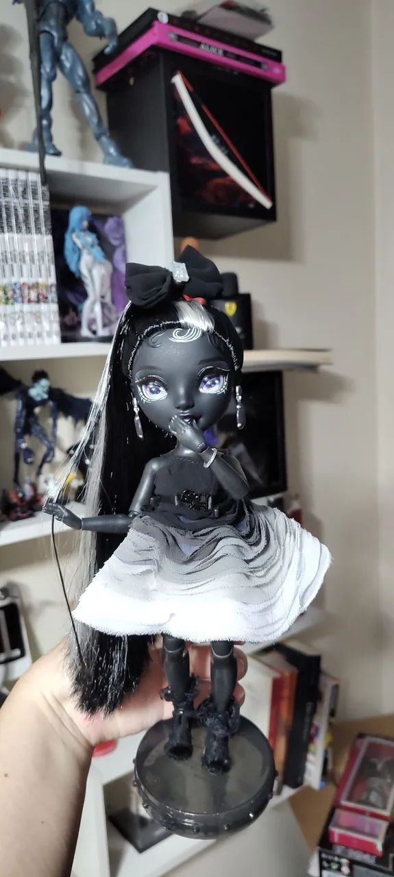 Shadow high Shanelle - rainbow high 