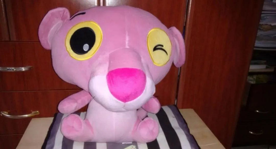 pelucia coração, pelucia porco quadrado, pantera cor de rosa (valores na descrição) - Foto 5