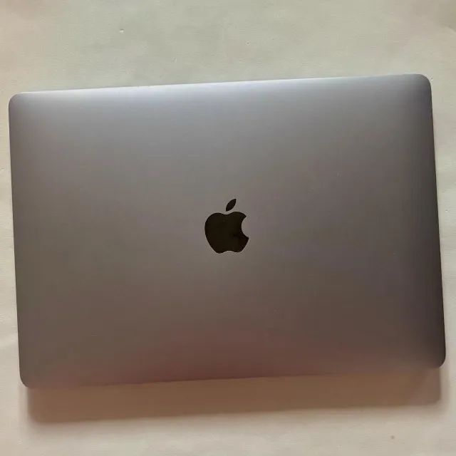 MacBook Air (M1, 2020) 8GB 256GB