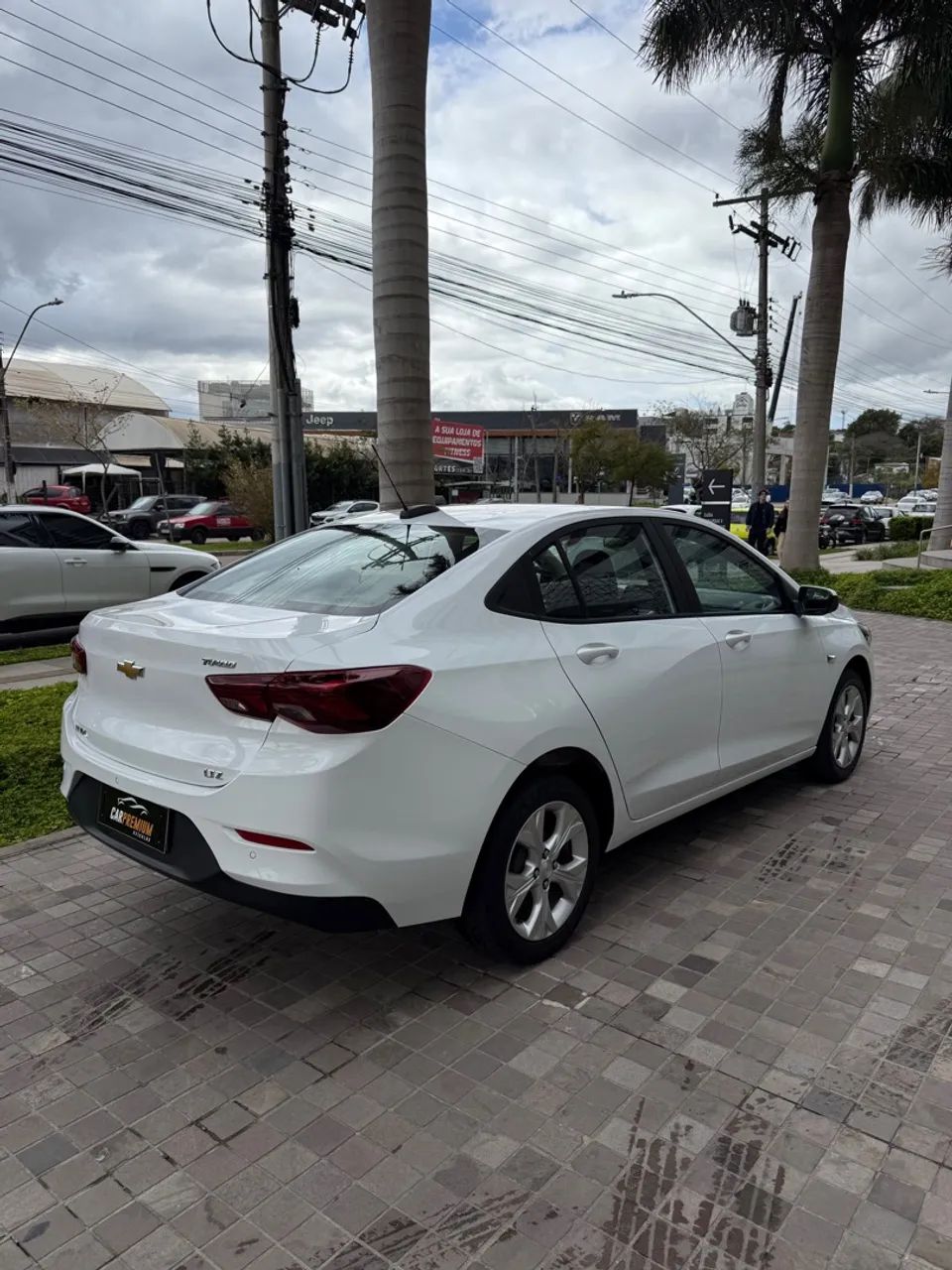 Onix Plus 1.0 Turbo LTZ 2023 Placa J único dono  - Foto 4