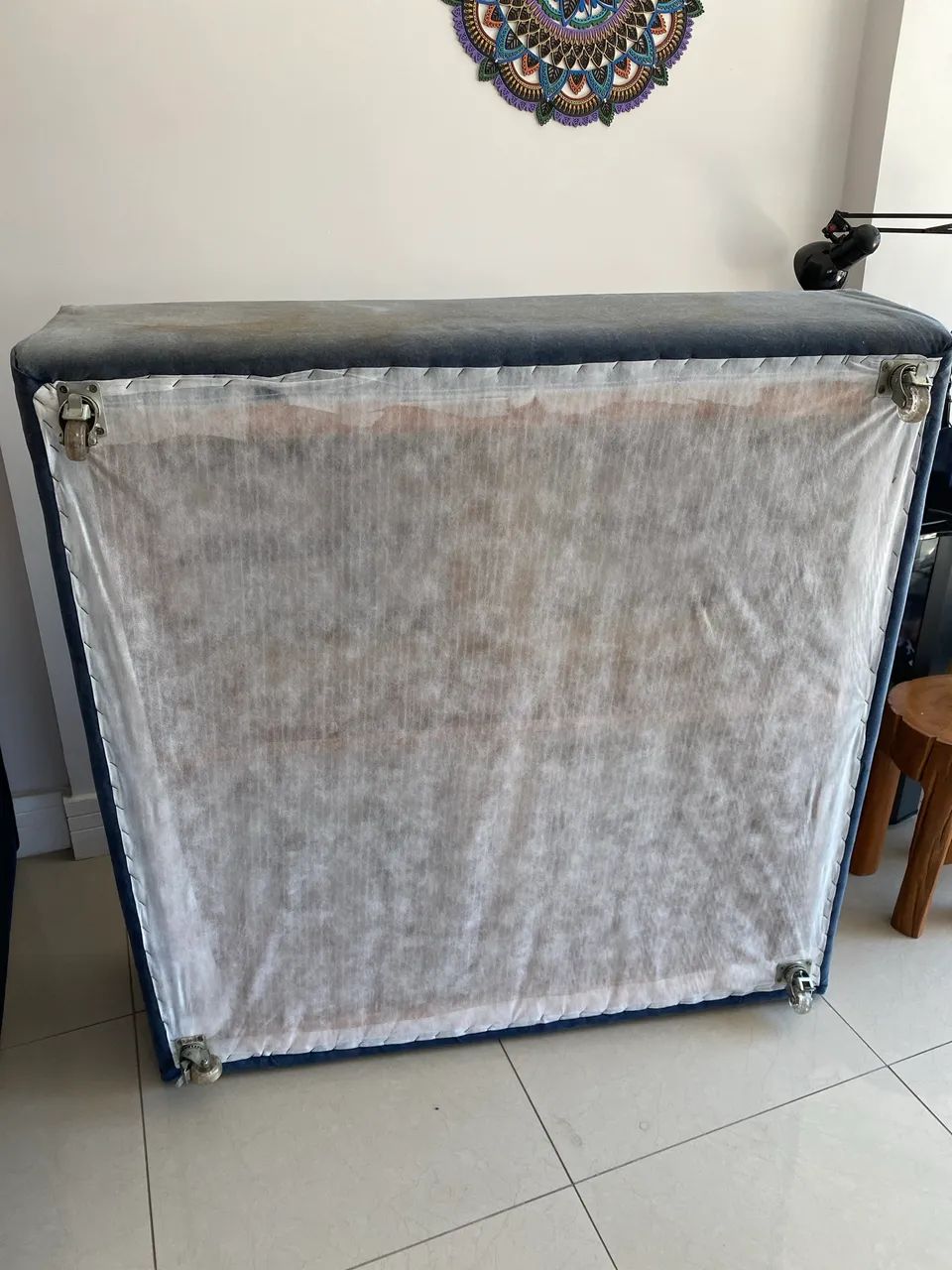 Puff Velha Bahia com rodinhas e reformado - Foto 2