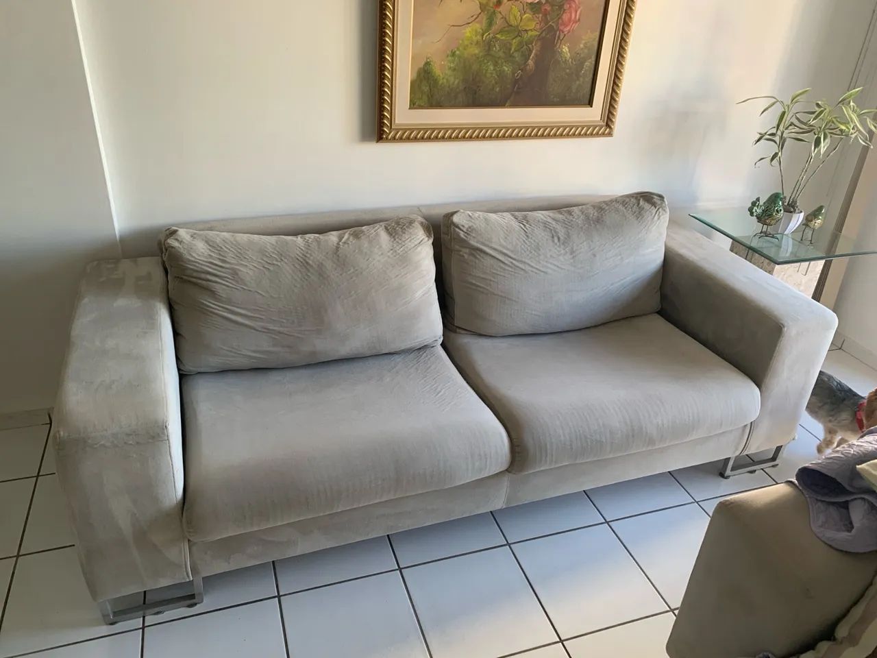 Sofá 3 lugares confortável e elegante 2,18 m x 0,92 m