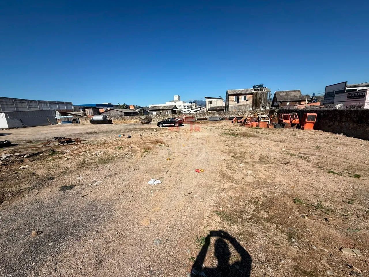 VENDE-SE | 2.000 m² DE GALPÕES + 10.000 m² DE TERRENO - Foto 4