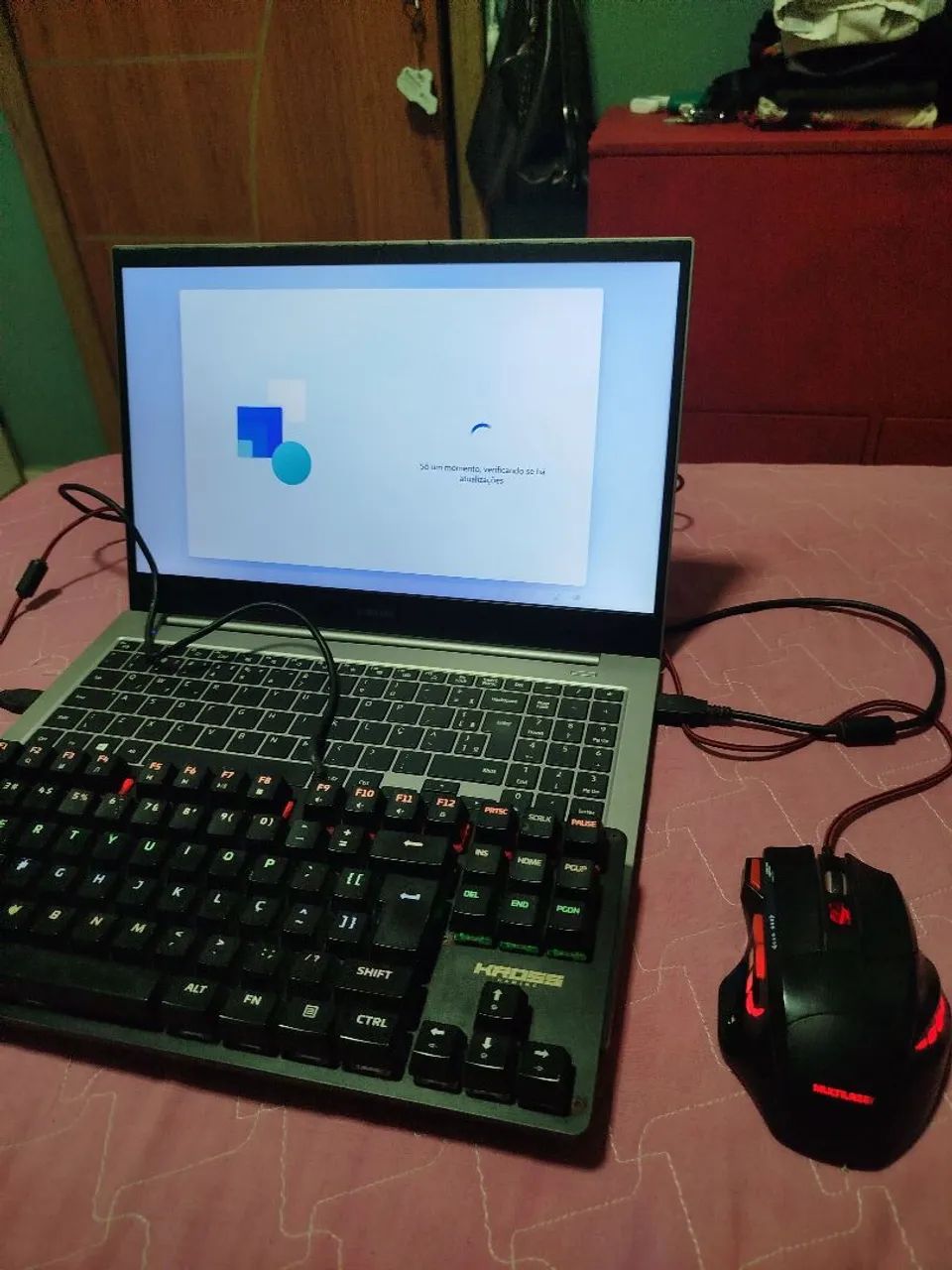 Notebook Samsung book x40 - usado e com acessórios 