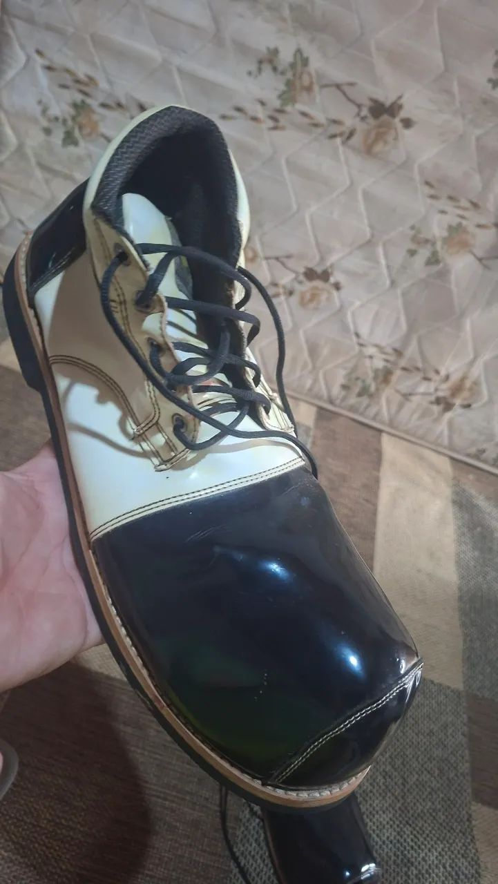 Sapata de Palhaço Clássico Preto/Branco - Foto 2