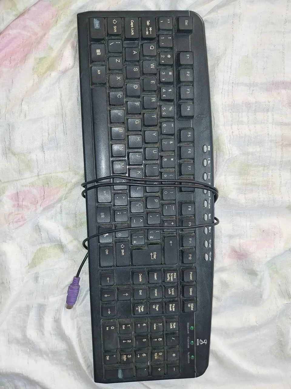 Teclado, mouse + álbum copa 2022 - Foto 4
