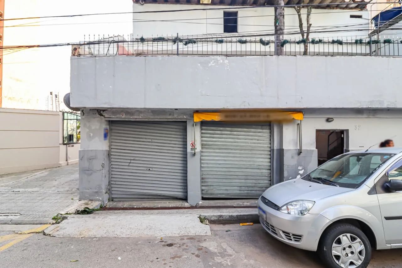 Sala comercial na Rua Barão de Castro Lima, 32  140 m²