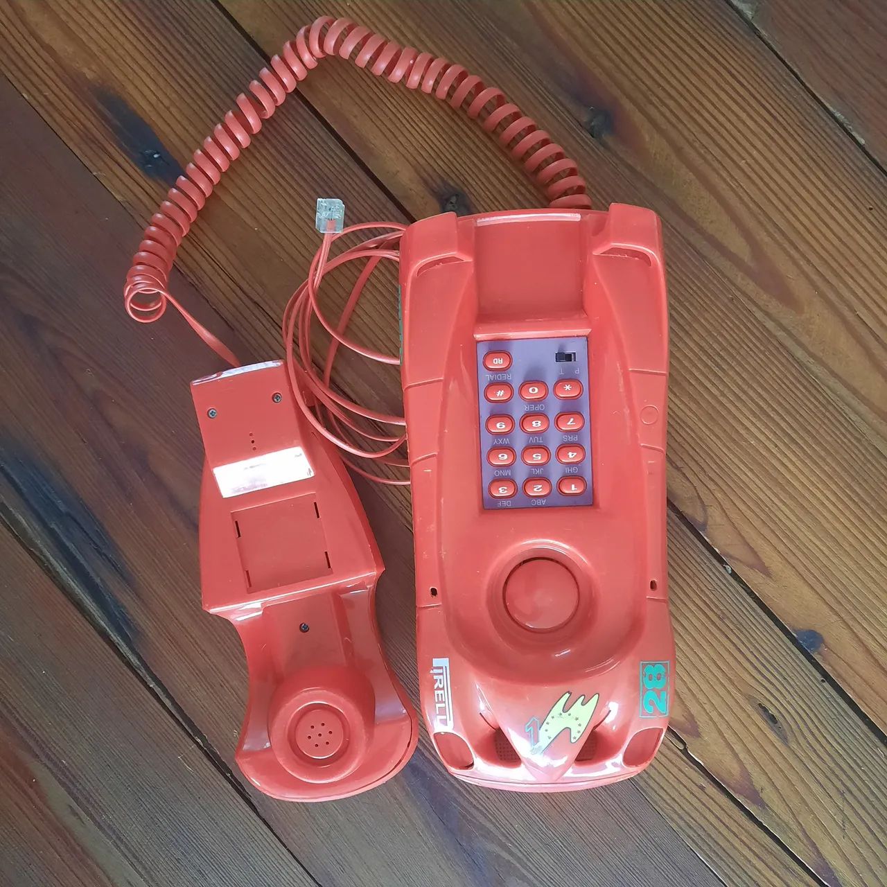 Telefone em formato de carro  - Foto 3
