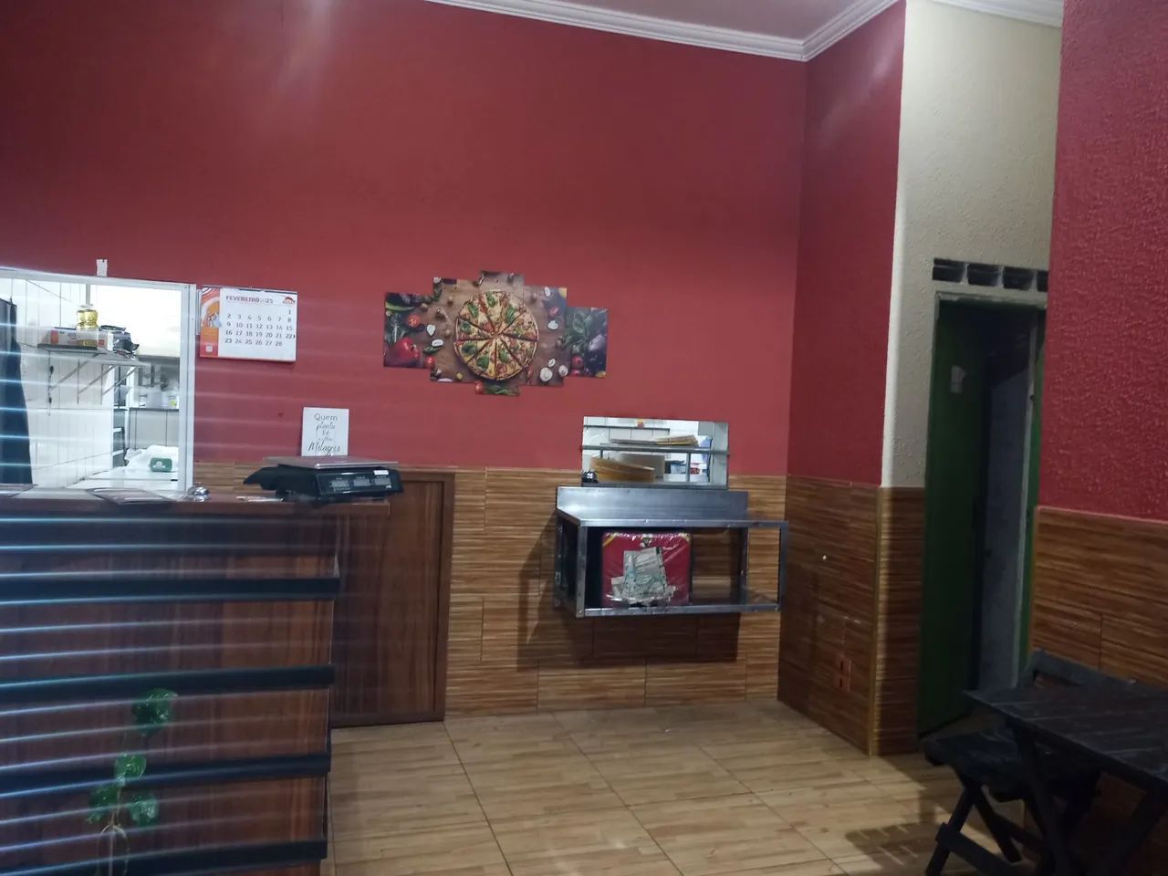 Passo Ponto, Pizzaria funcionando!