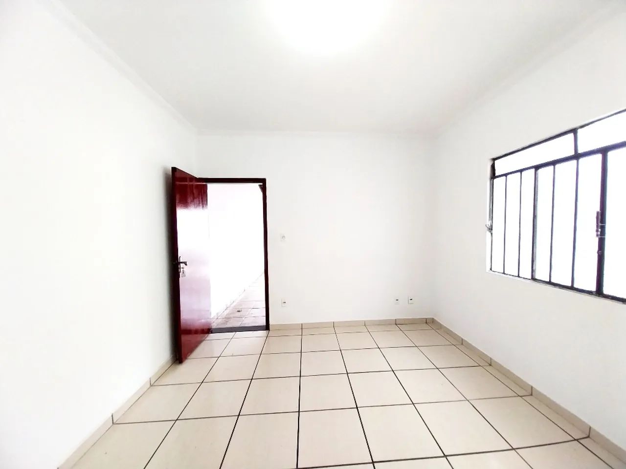 Casa 2 quartos à venda com 92 m² no Jardim São Roque. - Foto 2