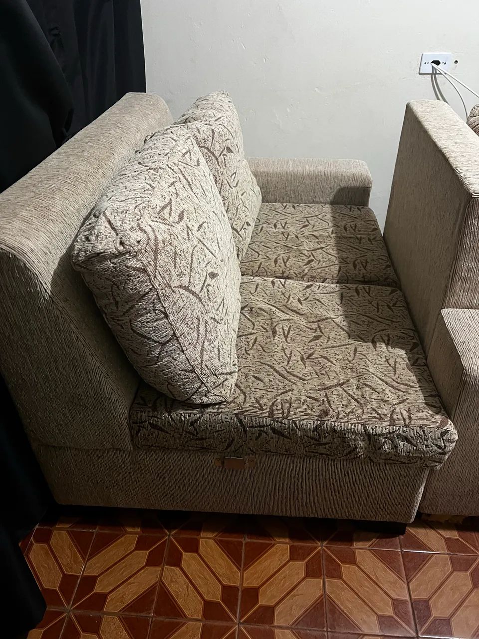 Sofá Retrátil com Chaise 3 Lugares - Muito Conservado - Foto 3