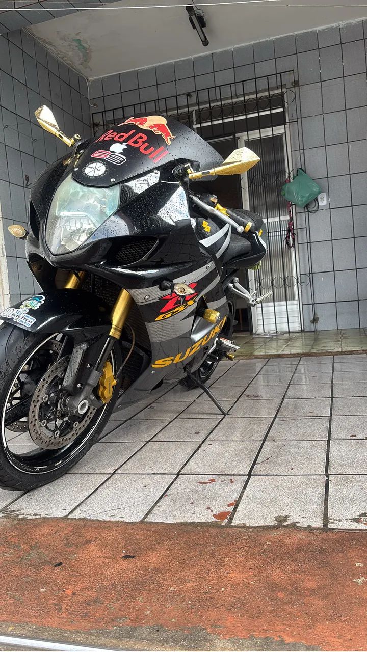 GSXR  1000 Sred  *