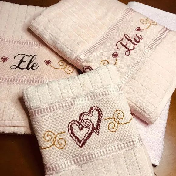 Toalhas personalizada com nome e desenho em ponto cruz  - Foto 2