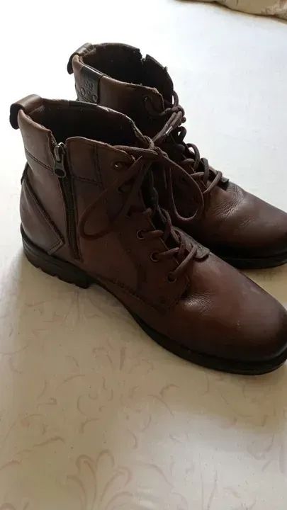 BOTA COM ZÍPER VINTAGE MARROM 41/42  - Foto 4