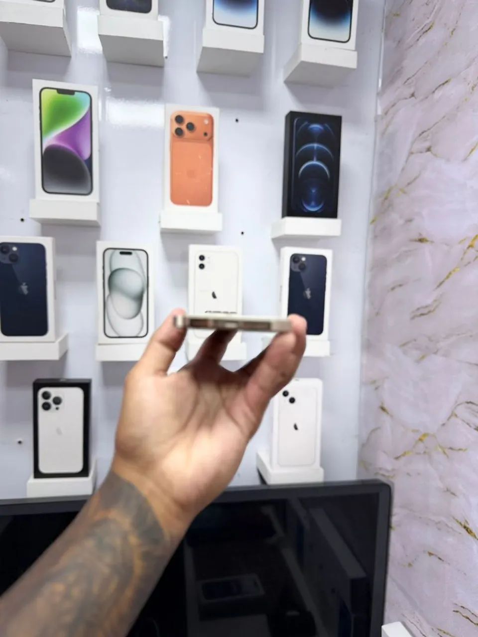 IPHONE 12 PRO MAX 128GB MUITO LINDO<br>R$ 2.499,00 - Foto 4