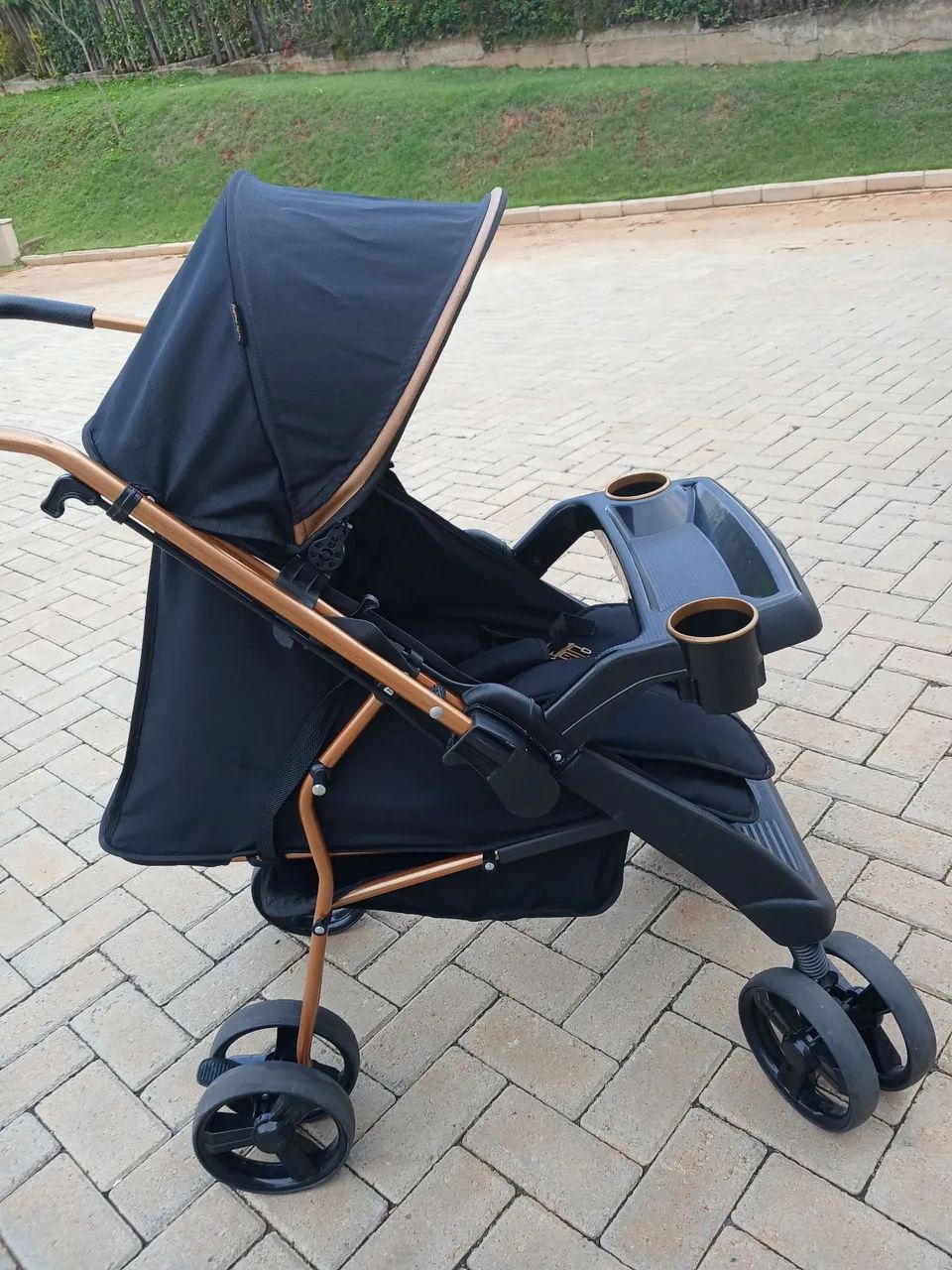 Vende_ carrinho de bebê  - Foto 2